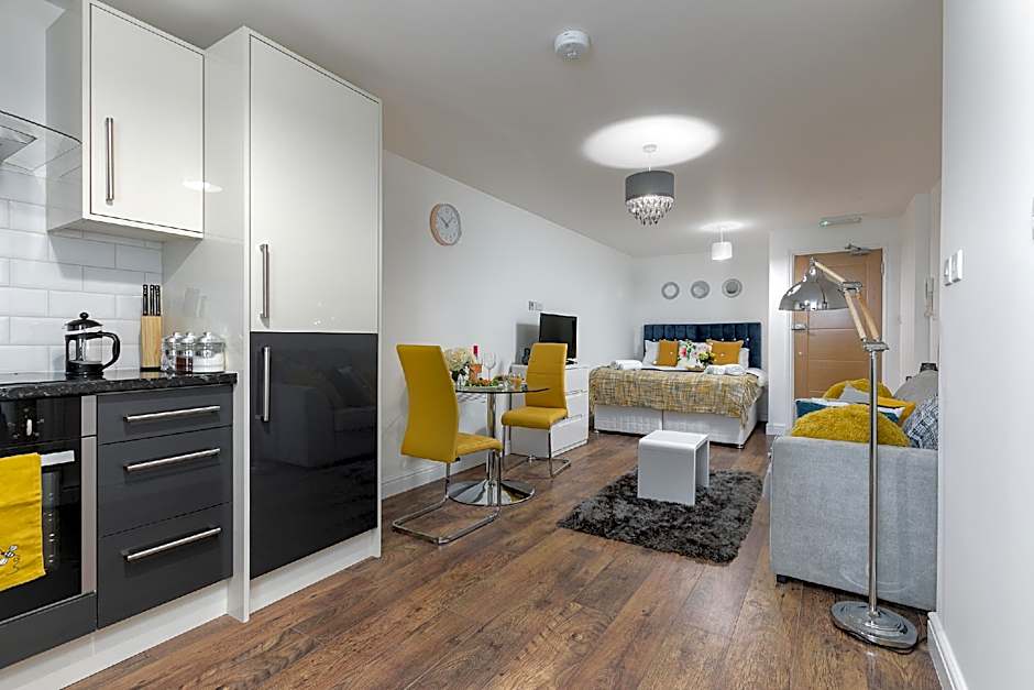 KVM - City Apartments - Contractors - Town Centre by KVM Stays