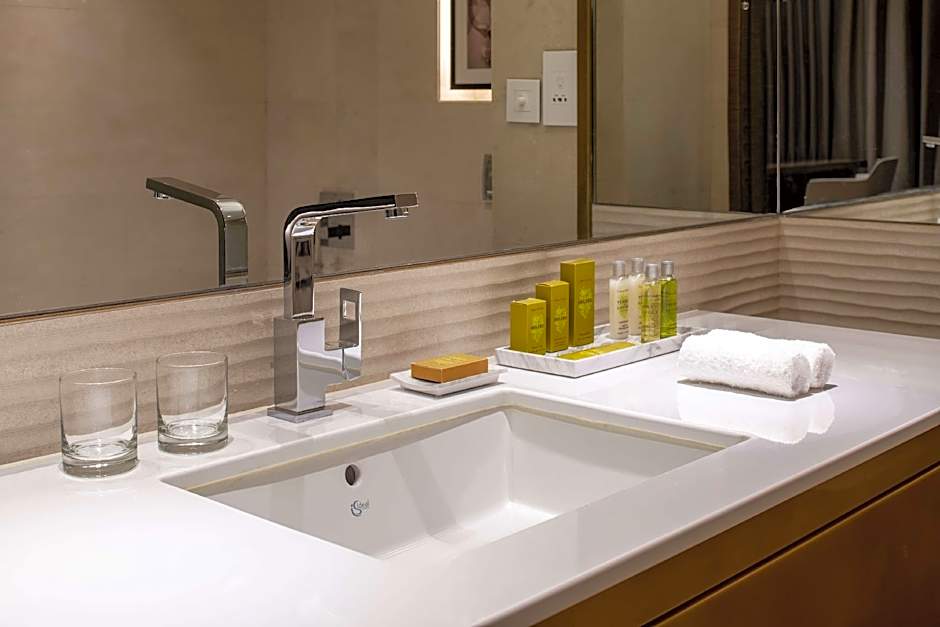 DoubleTree By Hilton Riyadh Financial District Hotel&Suites