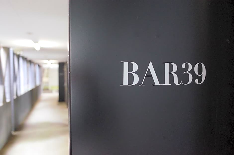 Bar 39