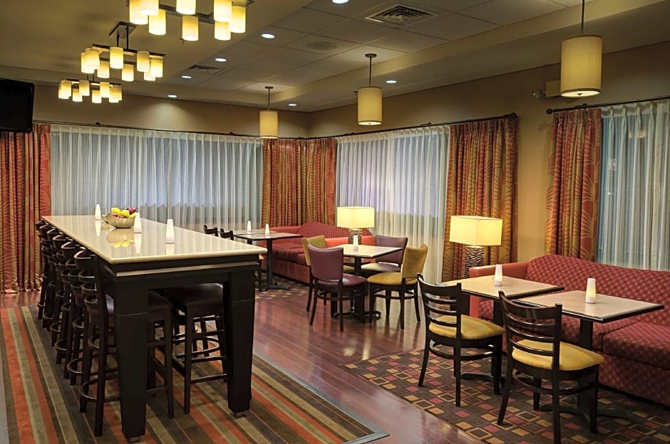 Hampton Inn By Hilton Chambersburg