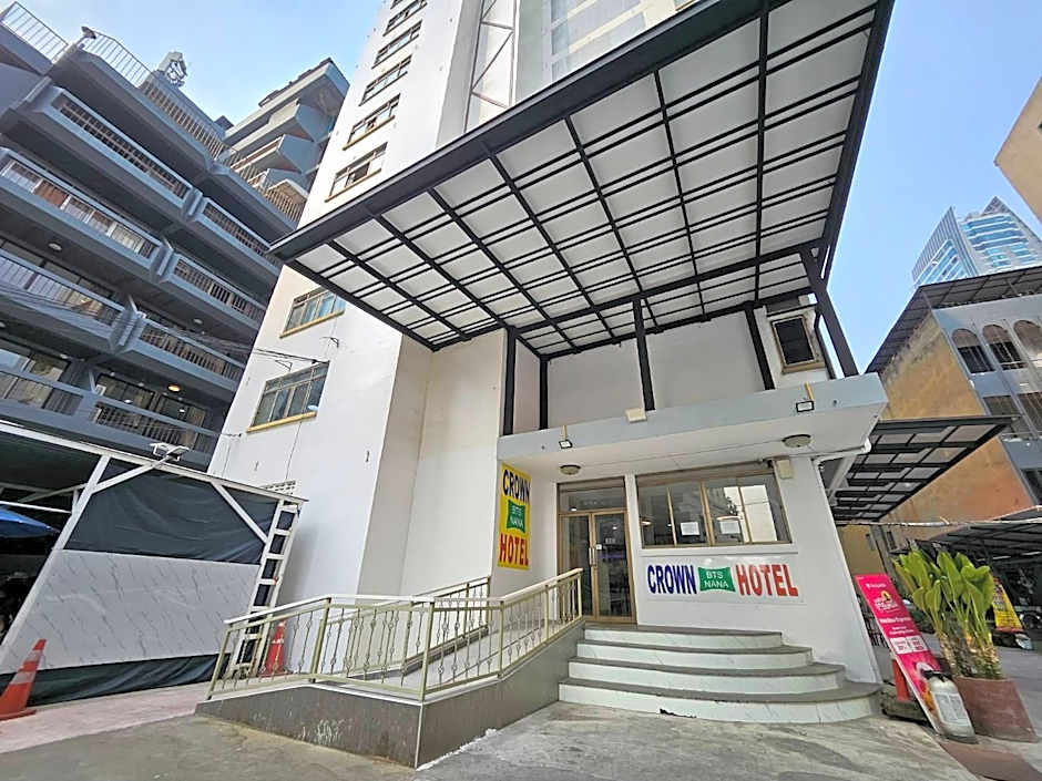 Crown Bts Nana Hotel