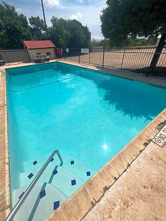 Super 8 by Wyndham Fredericksburg