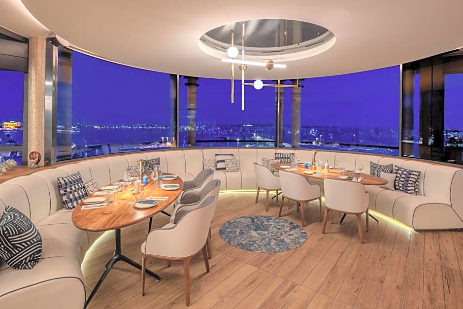 Canopy by Hilton Cannes