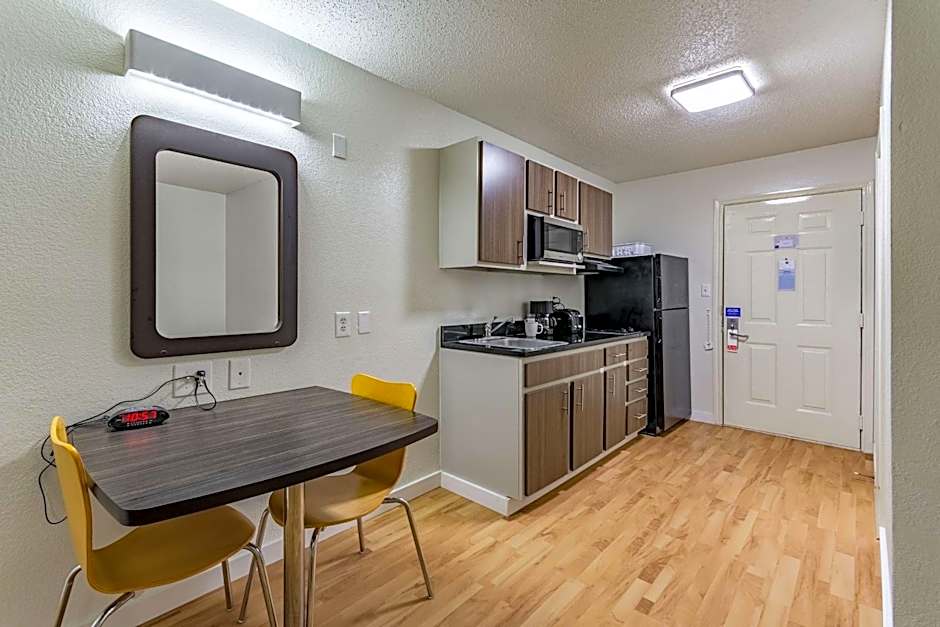 Studio 6-Dallas, TX