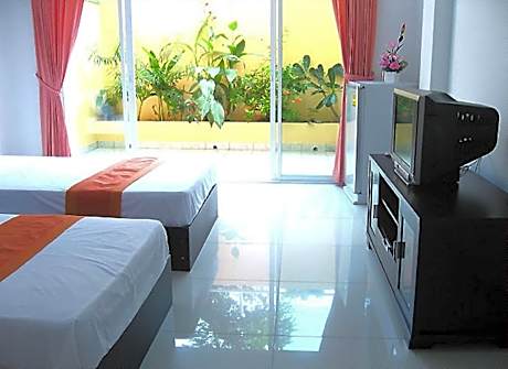 Comfort Triple Room with Shower