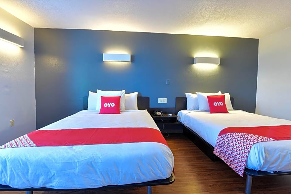 OYO Hotel Valdosta GA I-75