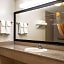 La Quinta Inn & Suites by Wyndham Vancouver Airport