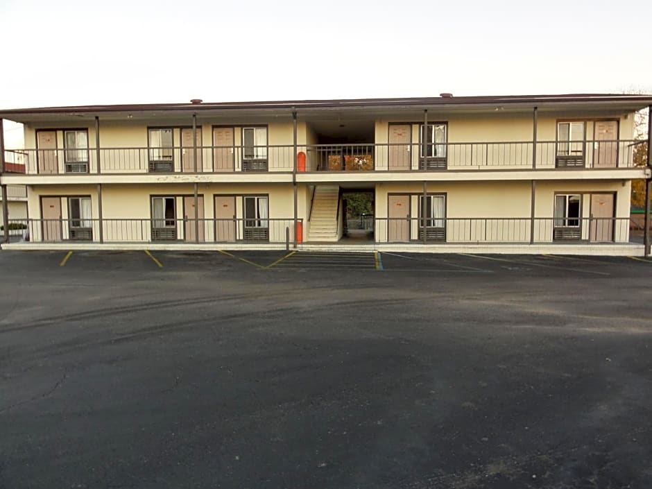 Budget Inn Selma