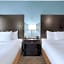 La Quinta Inn & Suites by Wyndham Knoxville Airport