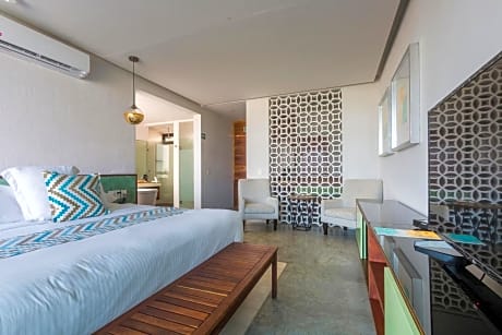 Master Suite Ocean View and Plunge Pool