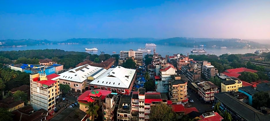 Treehouse Neptune Inn
