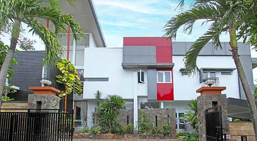 Capital O 91665 D'prof Exclusive Guesthouse