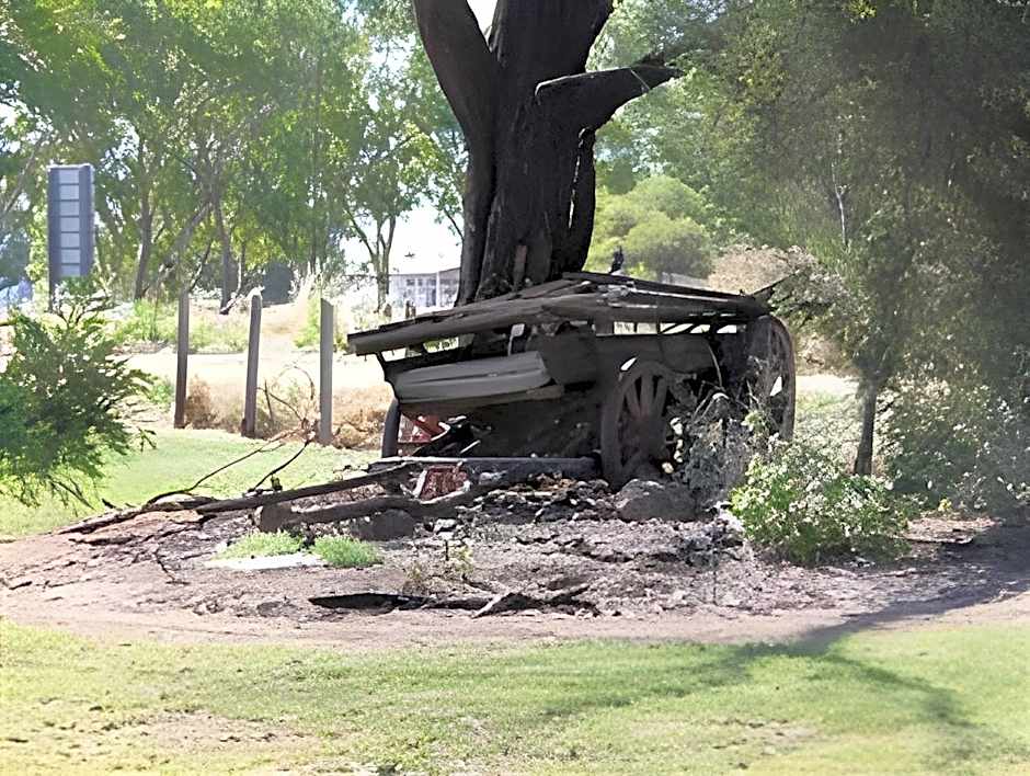 Lazy River Motor Inn
