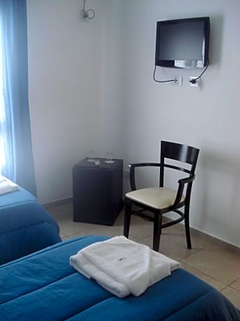 Triple Room with Private Bathroom