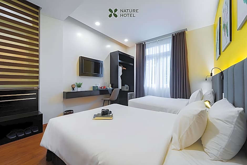 Nature hotel - Luong The Vinh