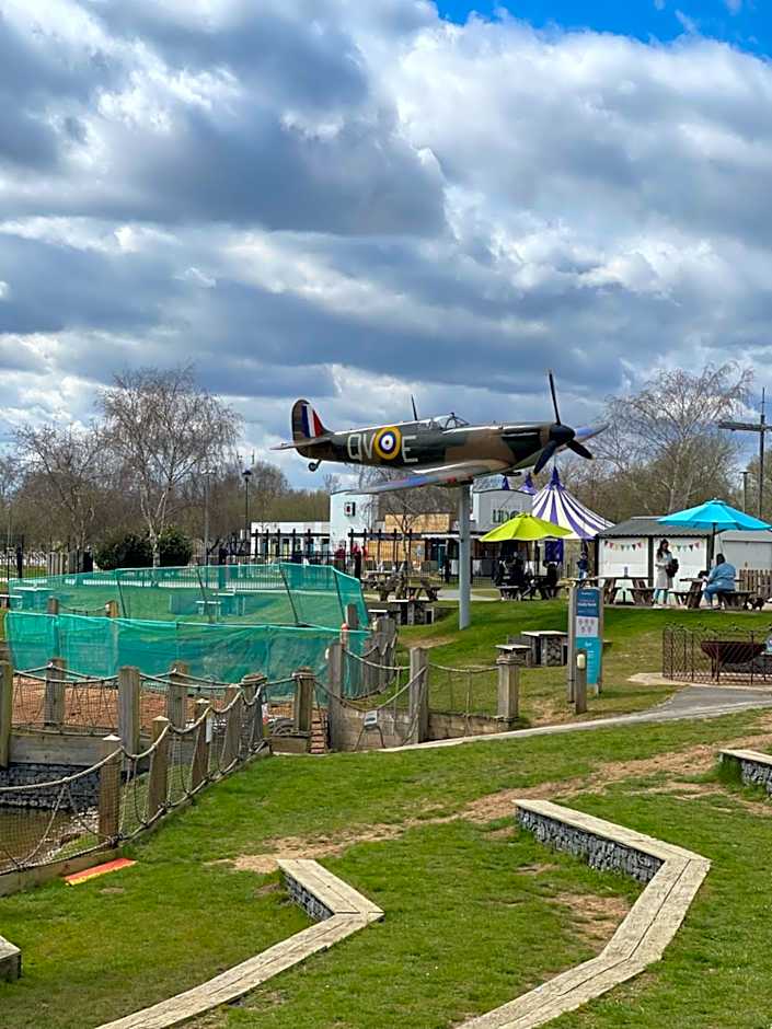 Sunscape breaks At Tattershall Lakes