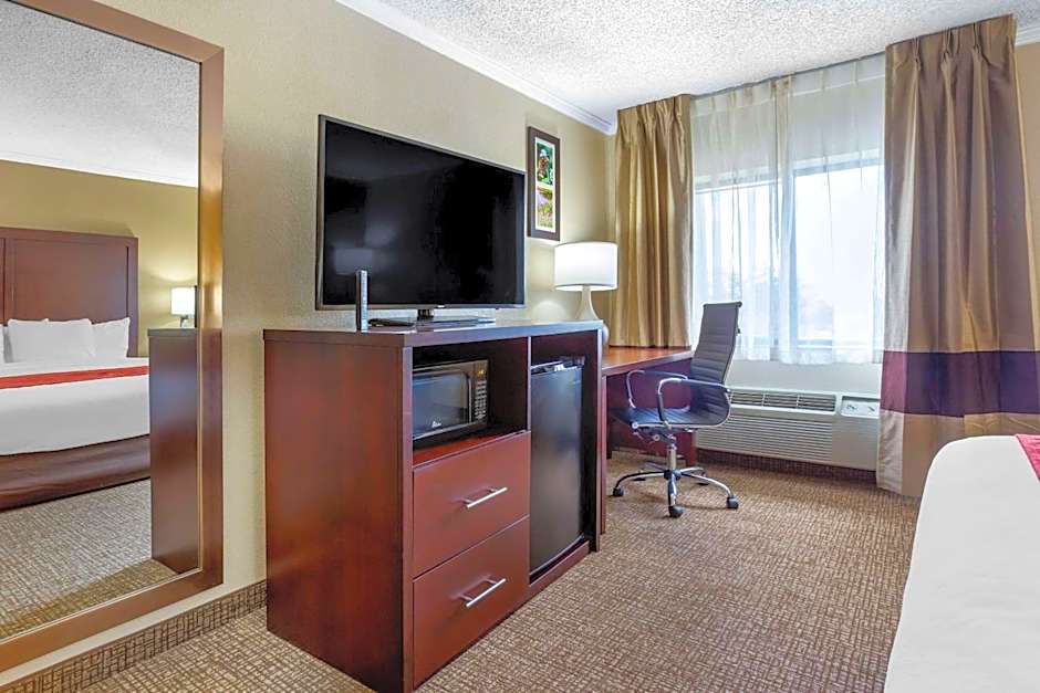 Comfort Inn Hoffman Estates - Schaumburg