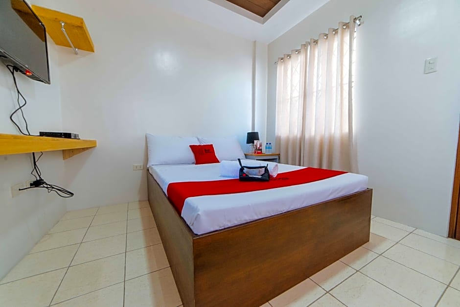 RedDoorz Plus @ Casa Lucia Sindalan San Fernando City Pampanga