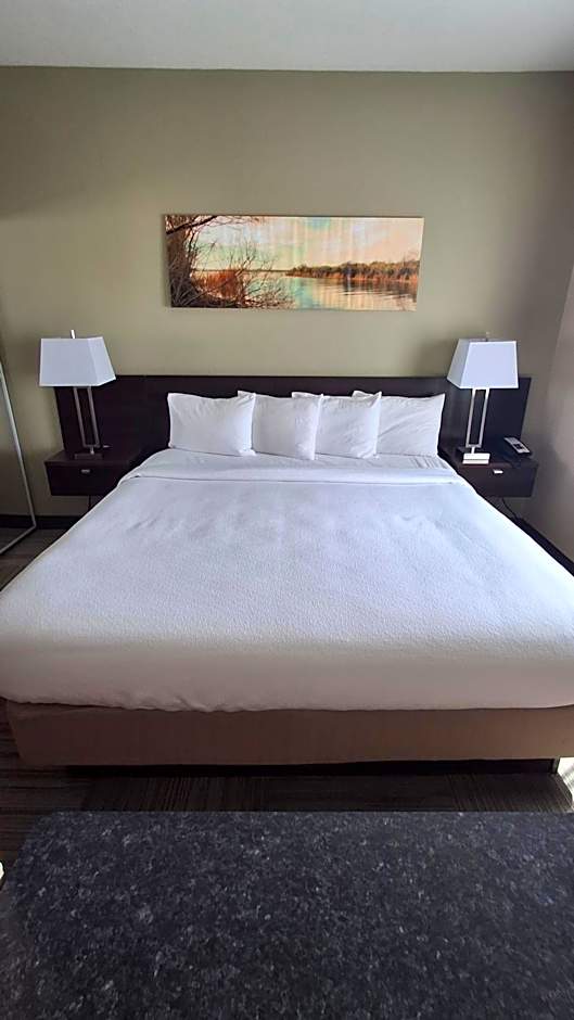 Island Suites