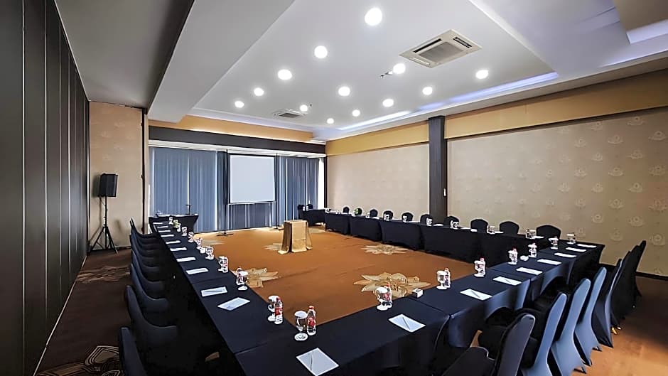 Crystal Lotus Hotel Yogyakarta