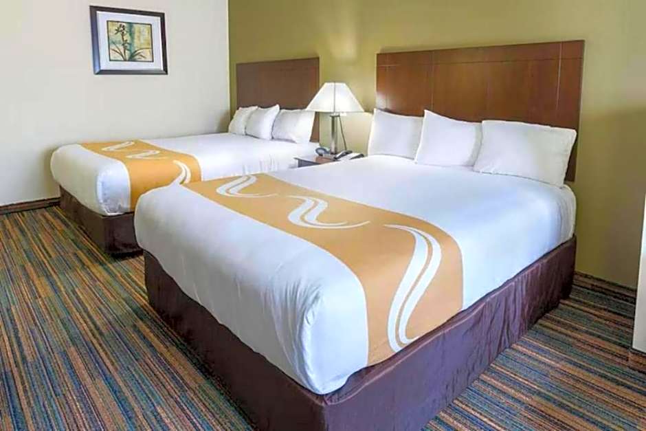 Quality Suites Temple I-35