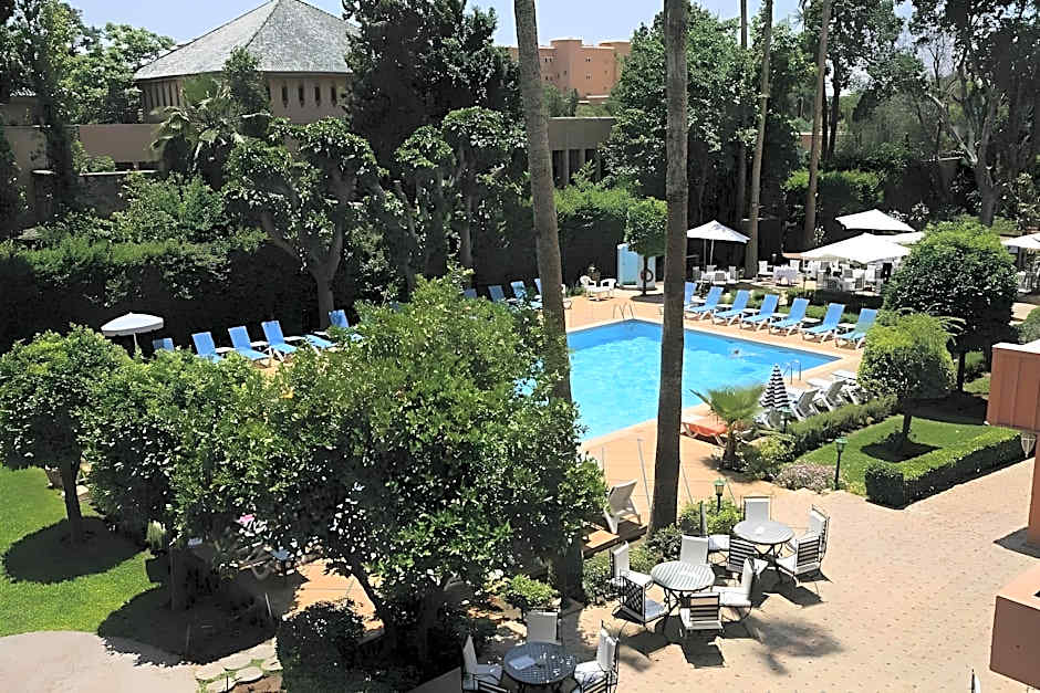 Chems Hotel
