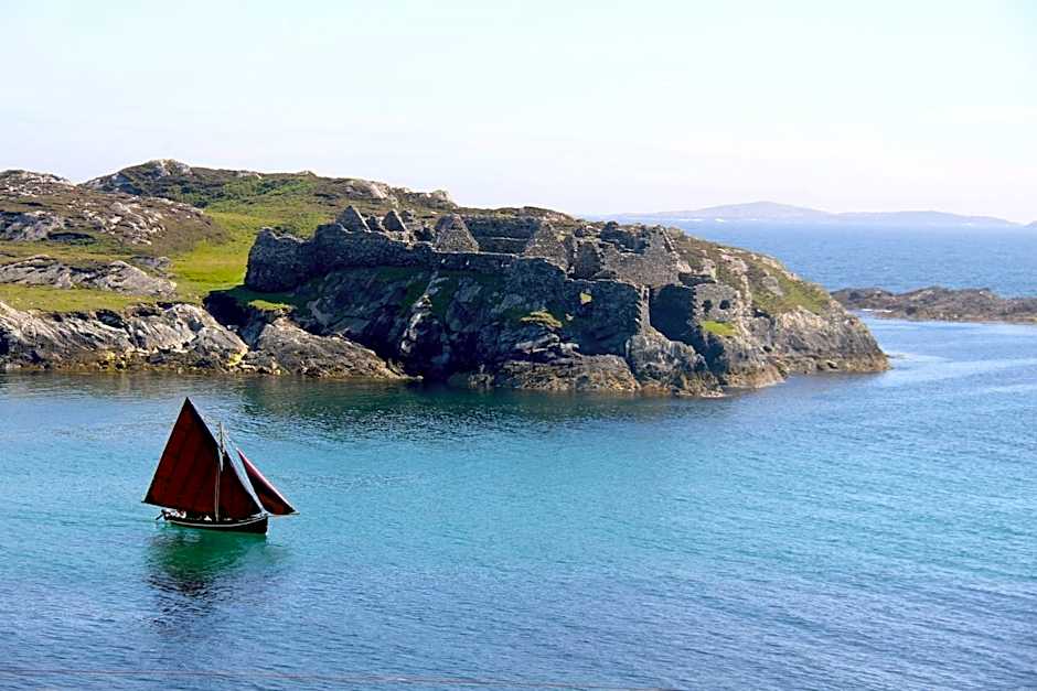 Dolphin Hotel