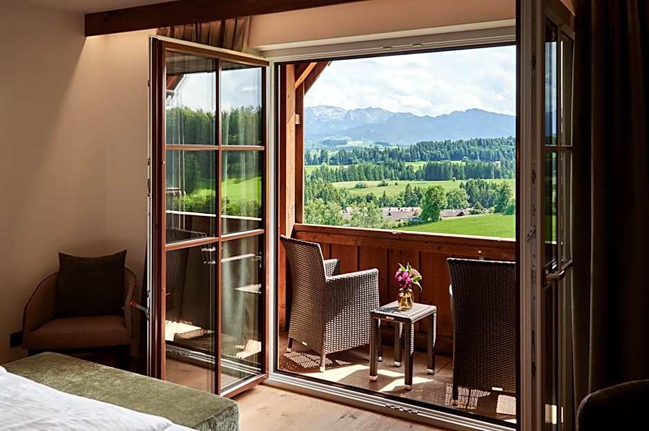 Hotel Auf der Gsteig GmbH