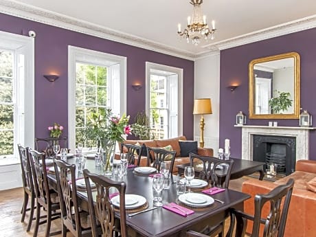 3 Berkeley Square Guesthouse