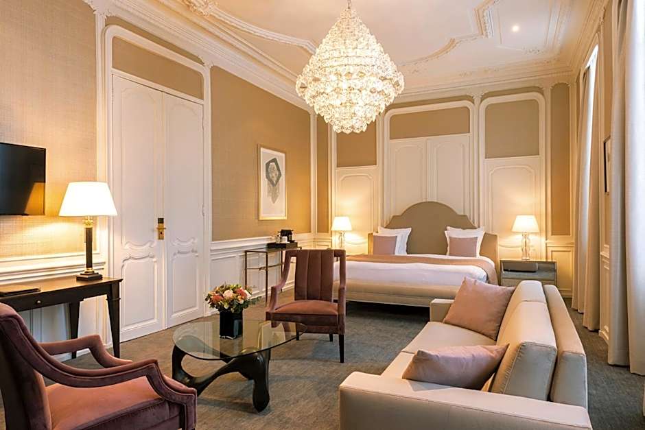 Dukes' Arches Brugge Adults only