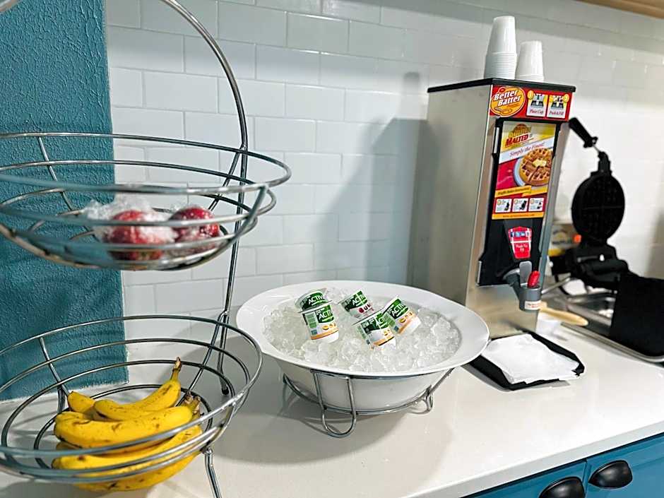 Country Inn & Suites by Radisson, Canton near Hall of Fame