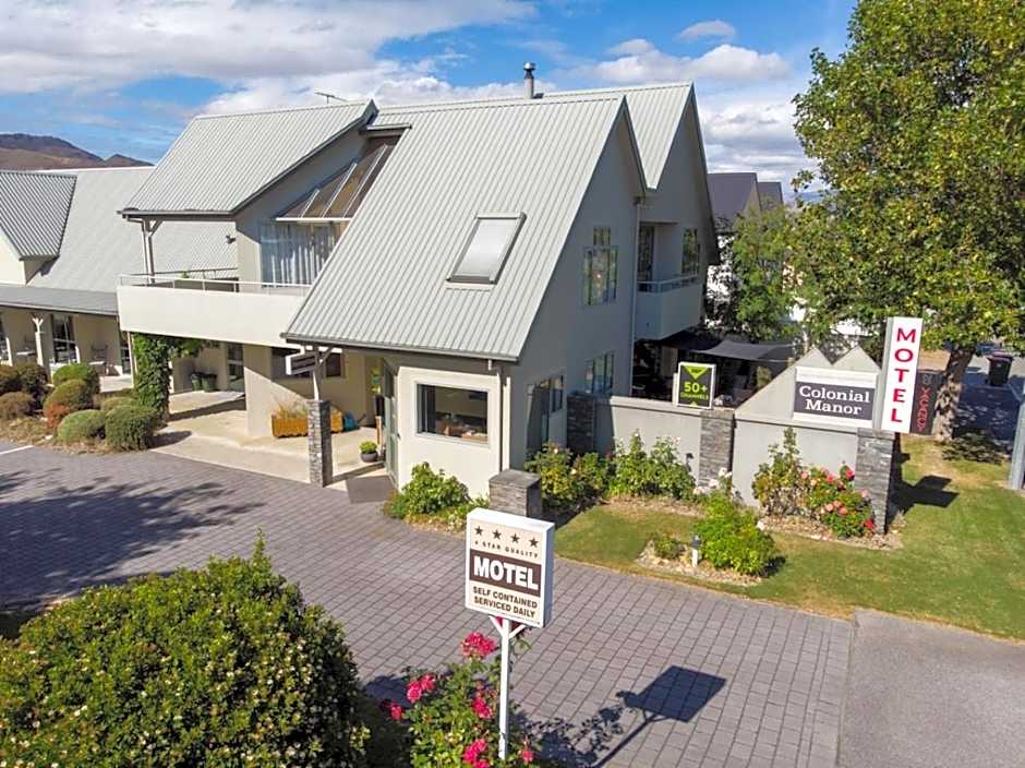 Colonial Manor Motel