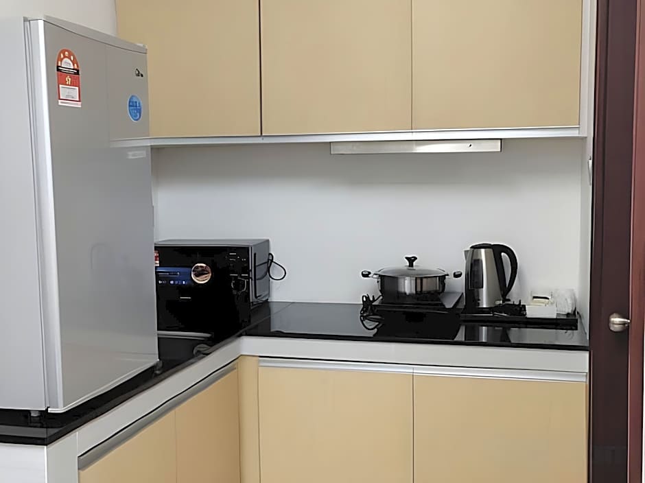 Imperial Suites Miri @ Diamond Tower Bay Resort Condominium