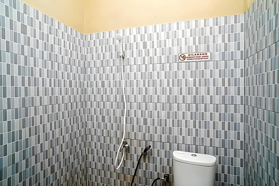 RedDoorz Syariah @ Jalan Bukit Kaminting 2