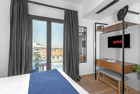 Two-Bedroom Suite with Terrace and Acropolis View 