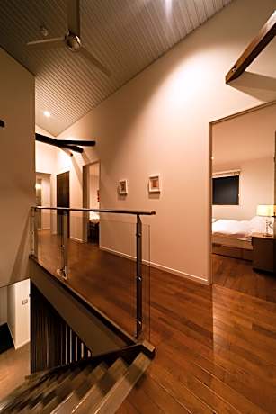 Three-Bedroom Chalet - Log Cottage