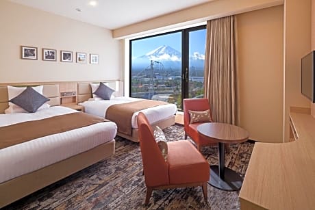 Standard Twin Room with Mt. Fuji View