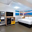 Days Inn by Wyndham Holladay