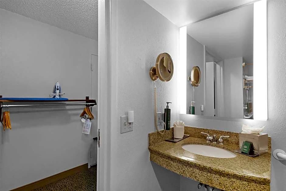 DoubleTree Hilton Hotel Exec Meeting Center Palm Beach Gardens