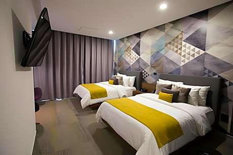 Deluxe Junior Suite Two Double Beds