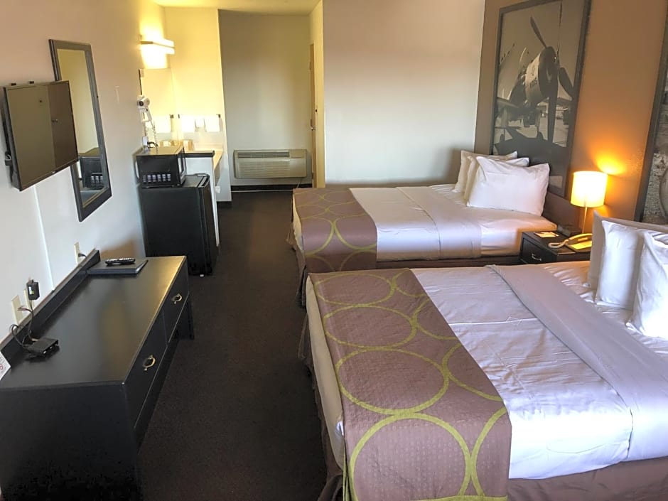 Super 8 by Wyndham Fernley