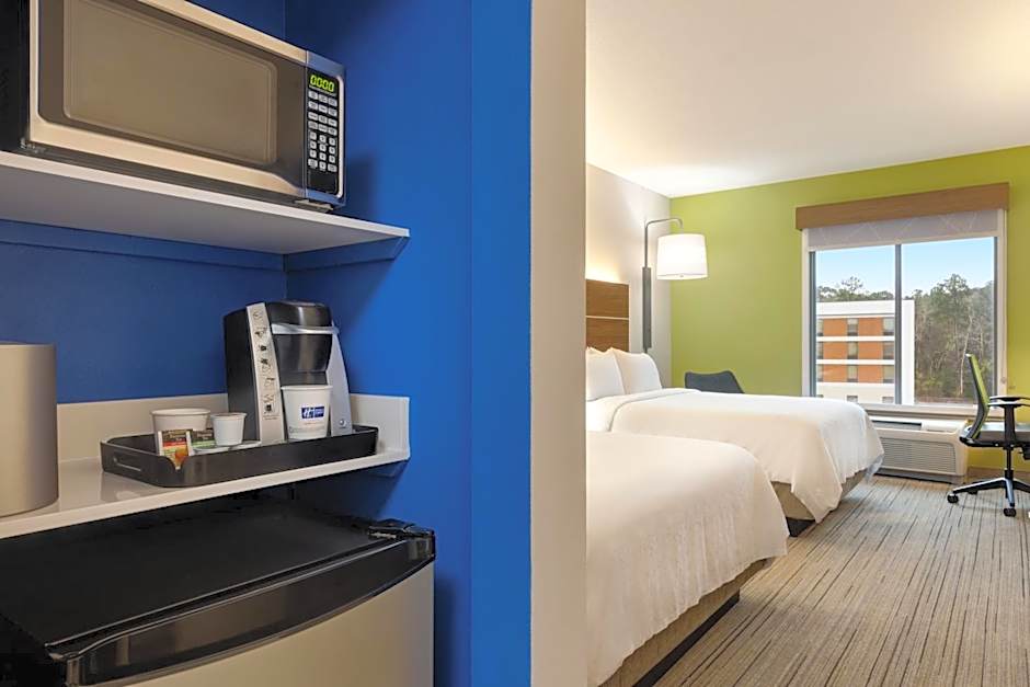 Holiday Inn Express Hotel & Suites Opelika Auburn By IHG