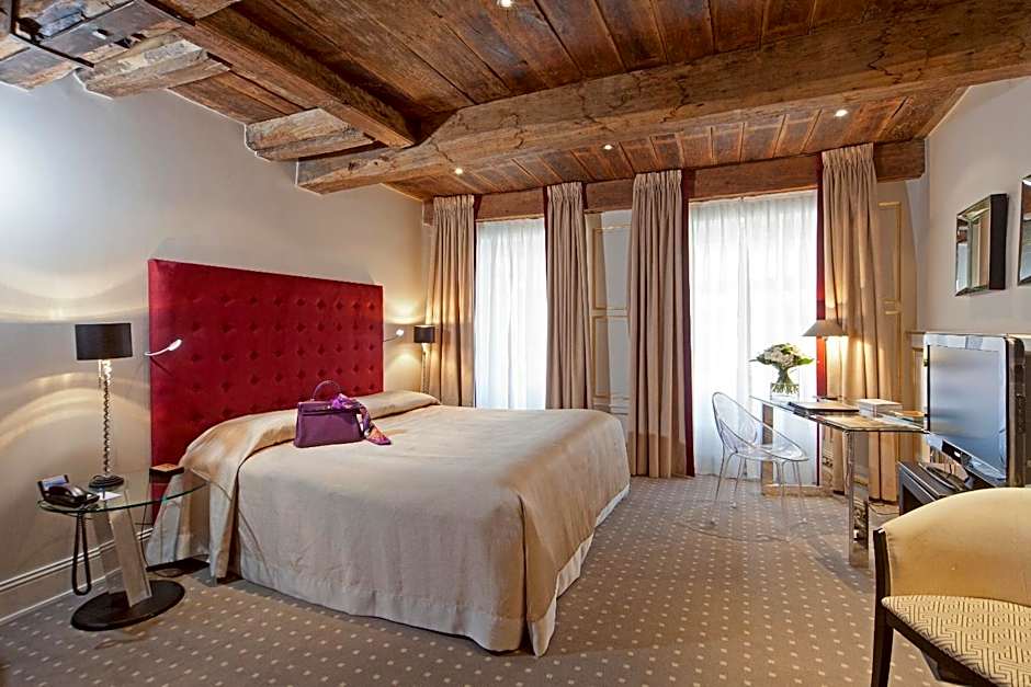 Hotel Le Place d'Armes