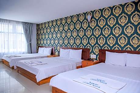 Family Room (4 Adults)