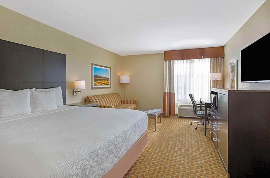 La Quinta Inn & Suites by Wyndham Paso Robles