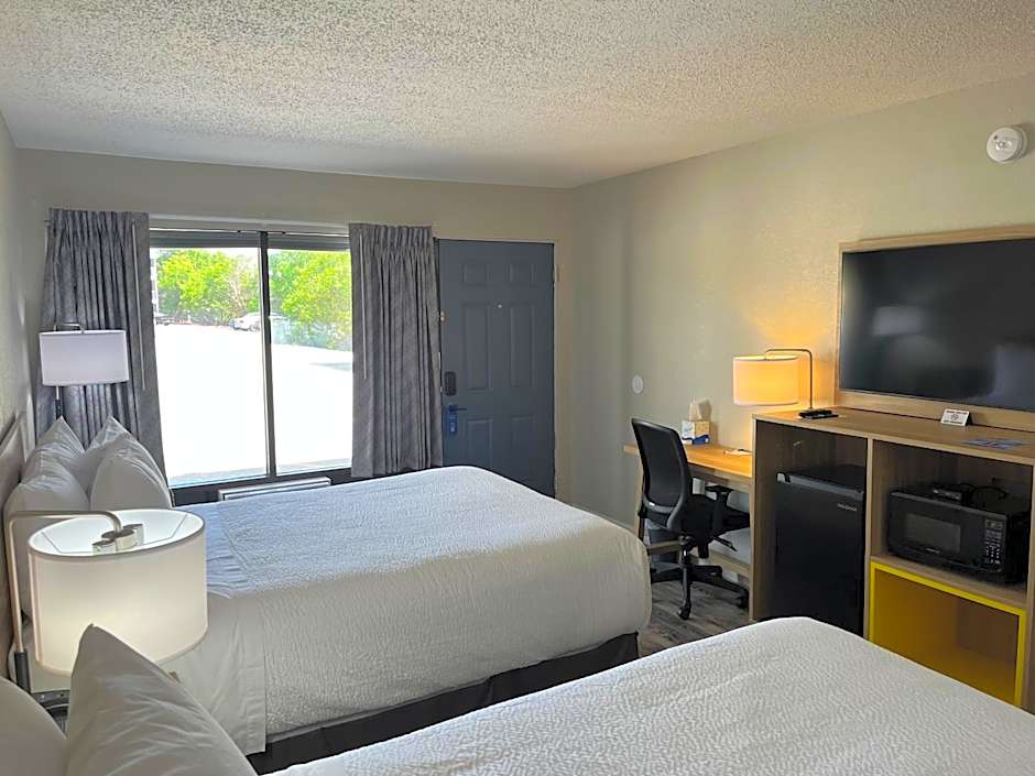 Days Inn by Wyndham Branson Ozarks