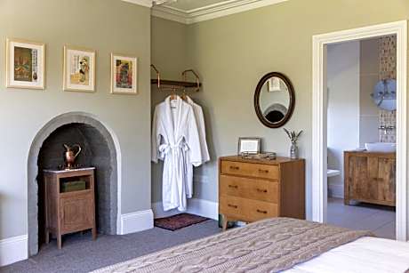 Deluxe Double Room with Bath