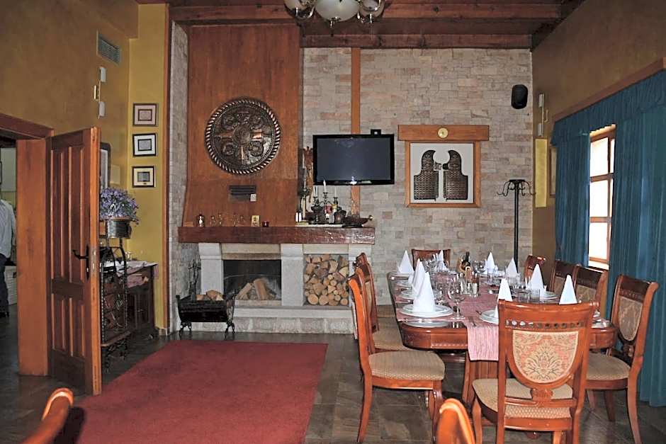 OSTROG Aparthotel KOLIBA-VLASTNIŠTVO MANASTIRA OSTROG