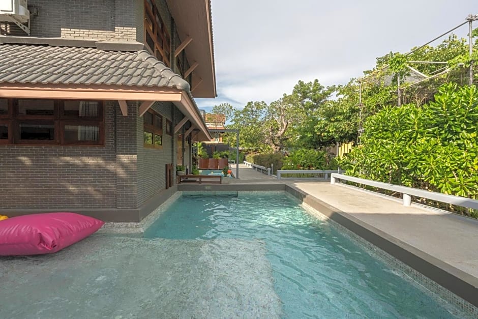 Phrip Phri Luxury Pool Villas