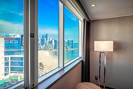 Deluxe Double Room with Partial Side Ocean View